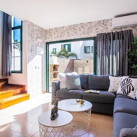 Casa Evelyn Piscina Climatizada Feriehus