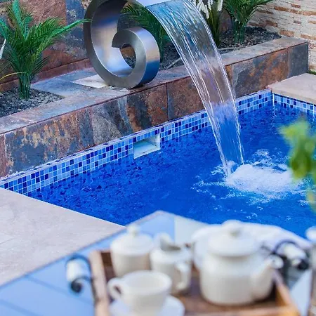 Casa Evelyn Piscina Climatizada 펜션 플라야블랑카